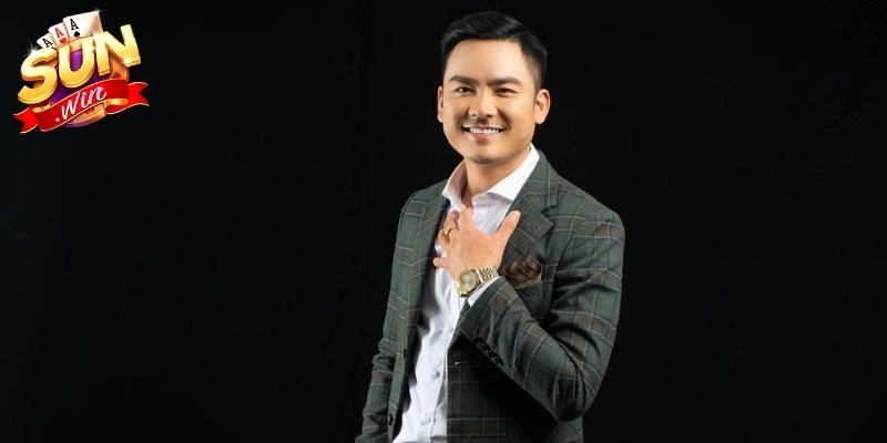 Thông tin cơ bản về tác giả Hoàng Lịch